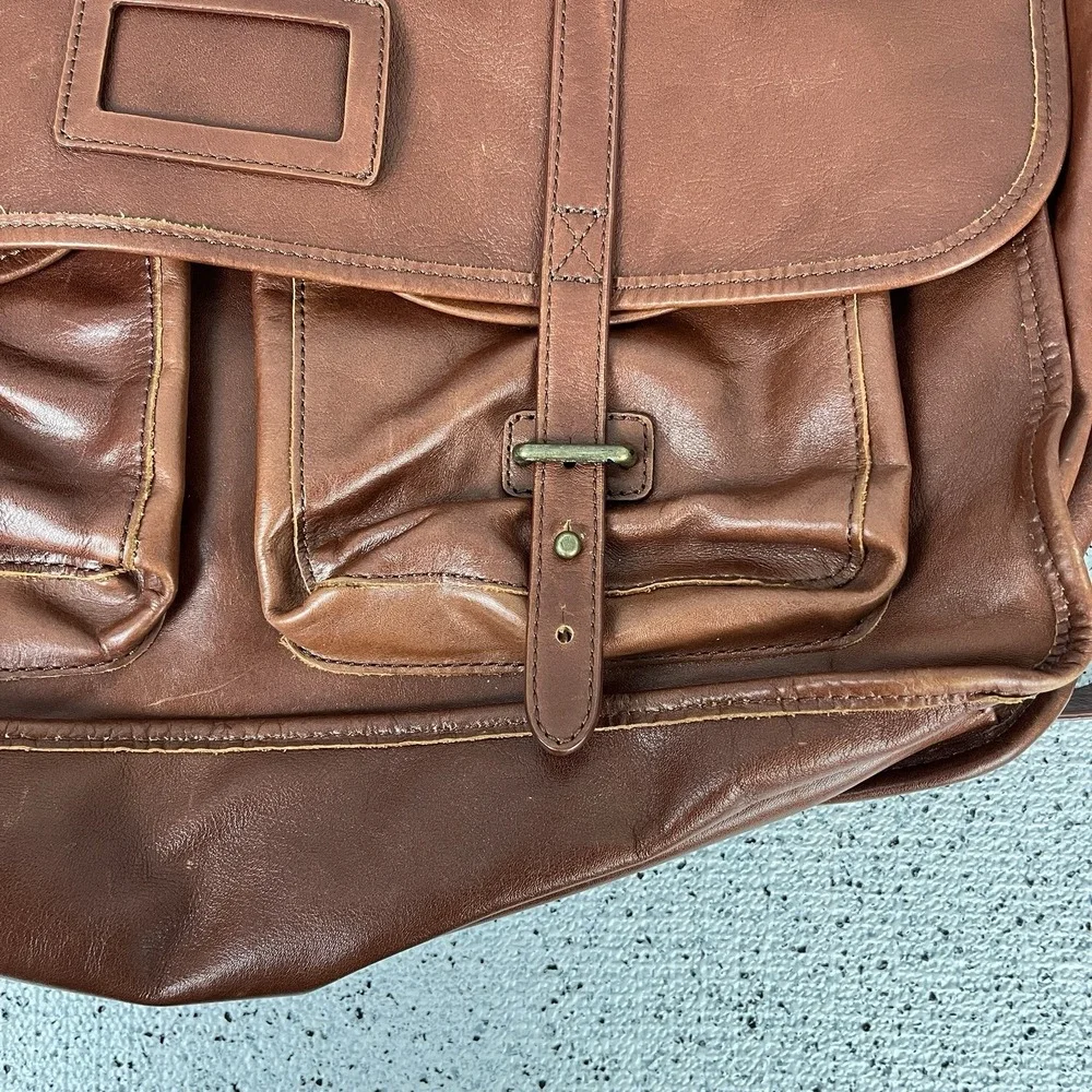 Red Envelope Leather Excursion Messenger Bag Briefcase Laptop Travel Business